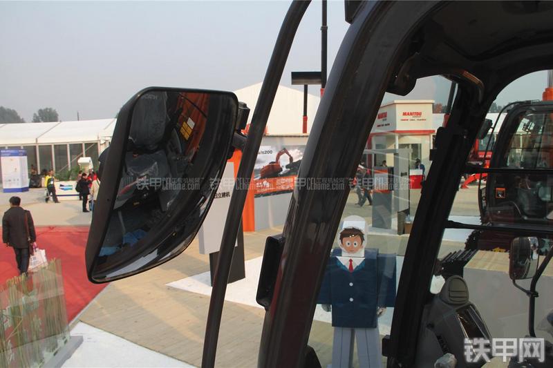 日立ZX200-5G挖掘机局部