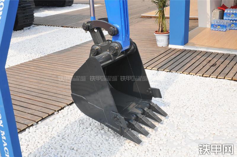 山重建机GC58-8挖掘机局部