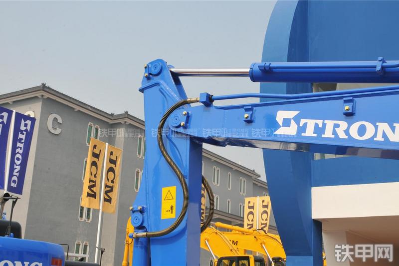 山重建机GC58-8挖掘机局部