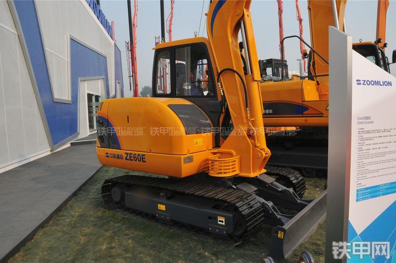 中联重科ZE60E挖掘机局部