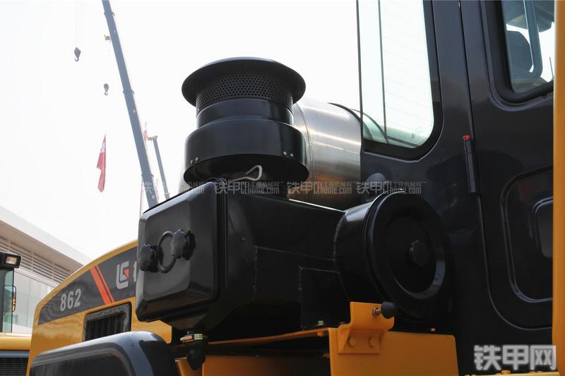 柳工CLG862装载机局部