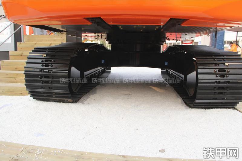 日立ZX200-5G挖掘机局部