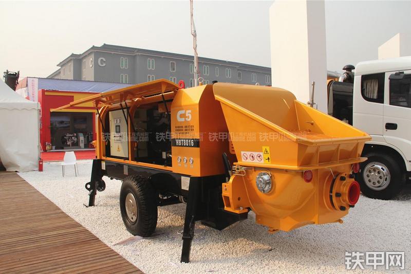 三一重工HBT8016C-5拖泵整机外观