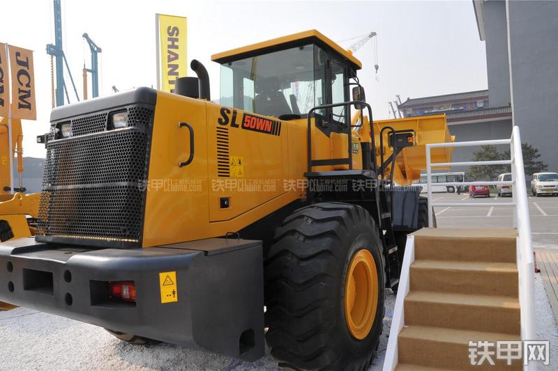 山推SL50WN装载机局部