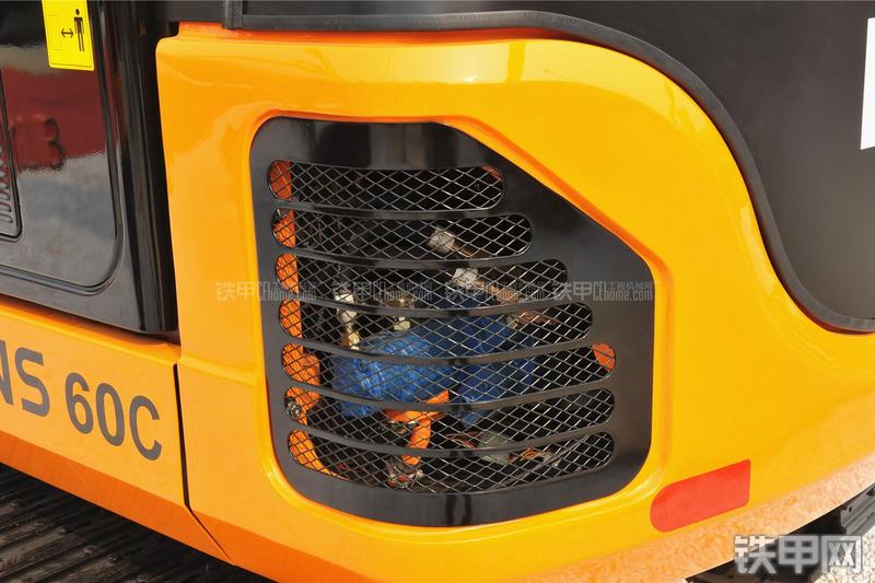 京城长野NS60C挖掘机局部