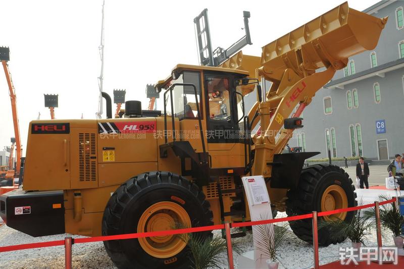 合力HL958II-WS装载机整机外观