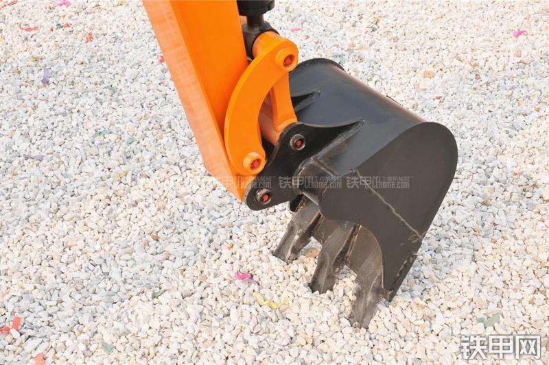 京城长野NS09-7挖掘机局部