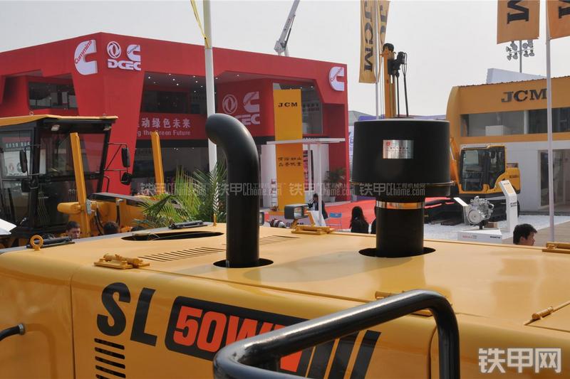 山推SL50WN装载机局部