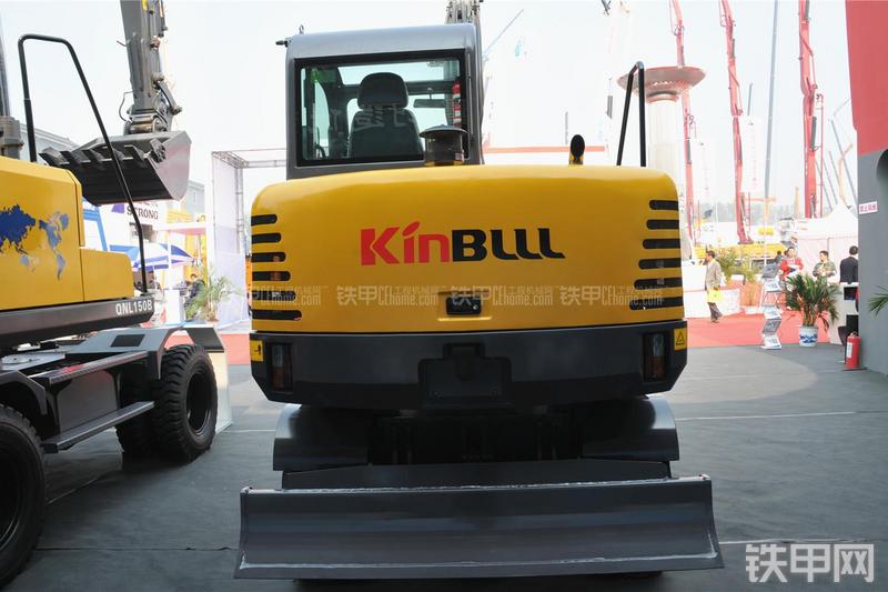 重庆勤牛QNL70挖掘机局部