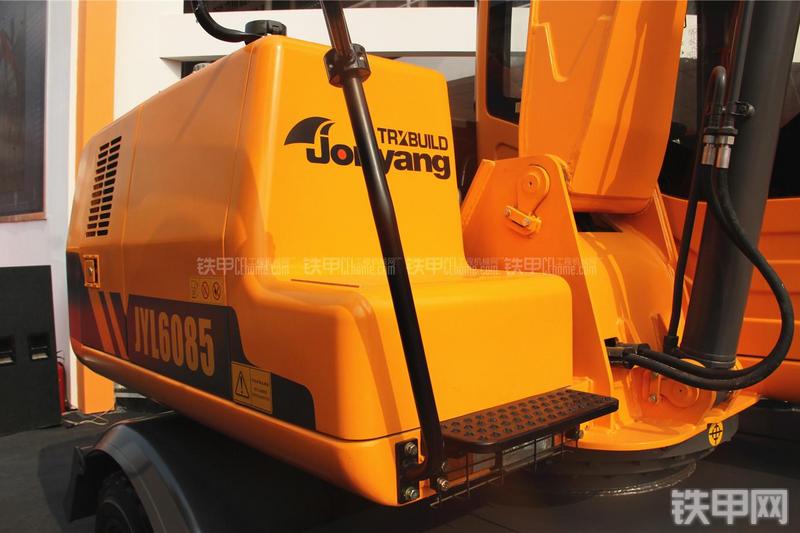 詹阳重工JYL6085挖掘机局部