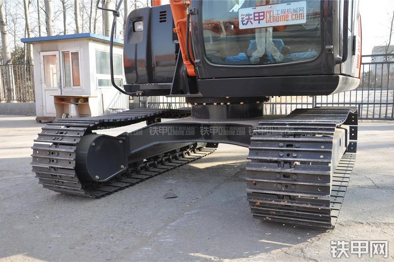 日立ZX70-5G挖掘机局部