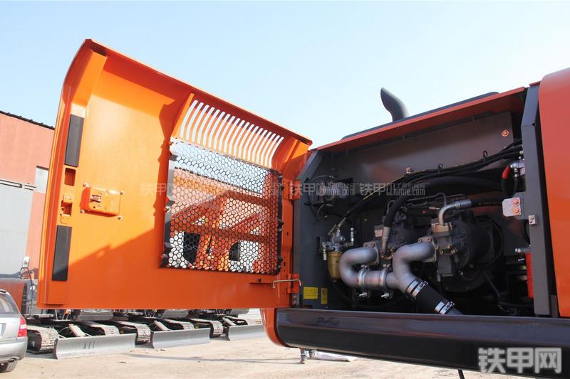 日立ZX360H-5G挖掘机局部