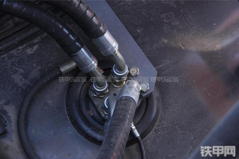 日立ZX360H-5G挖掘机局部