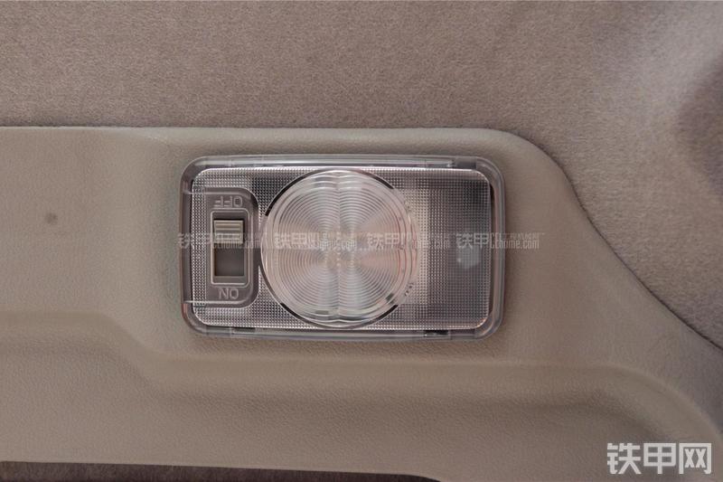 日立ZX330-5G挖掘机局部