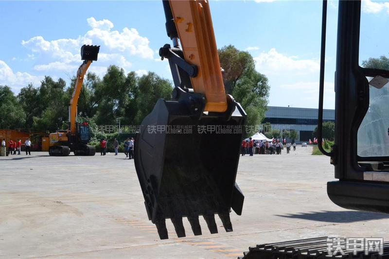 三一重工SY205C-9挖掘机局部