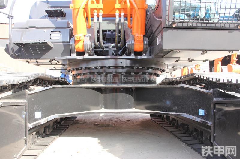 日立ZX360H-5G挖掘机局部