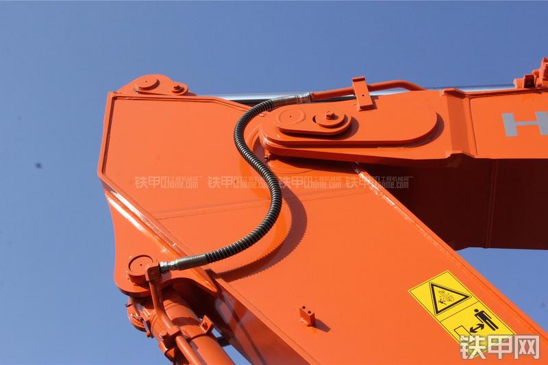 日立ZX360H-5G挖掘机局部