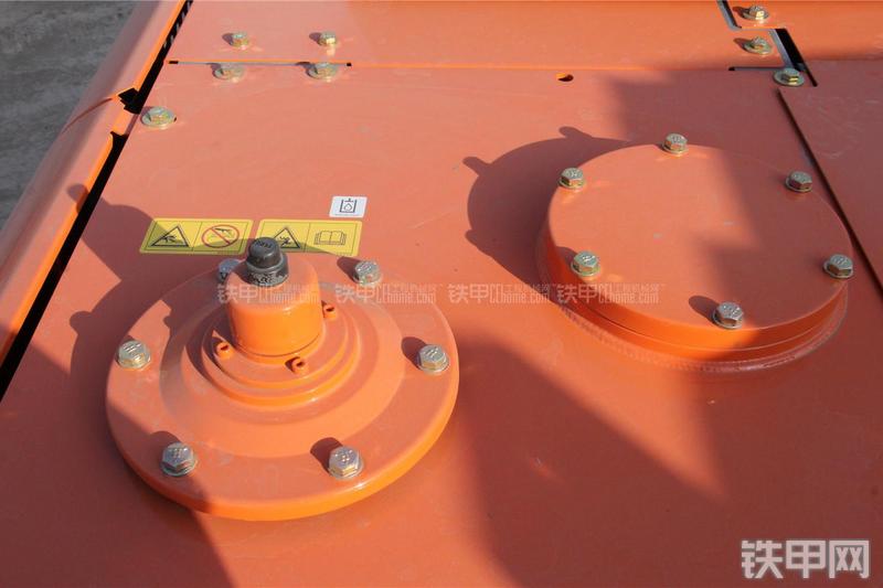 日立ZX360H-5G挖掘机局部