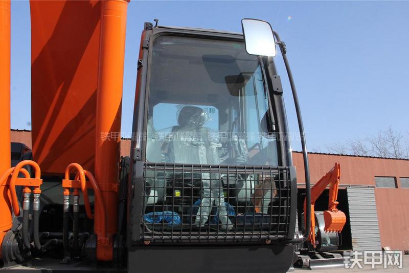 日立ZX360H-5G挖掘机局部