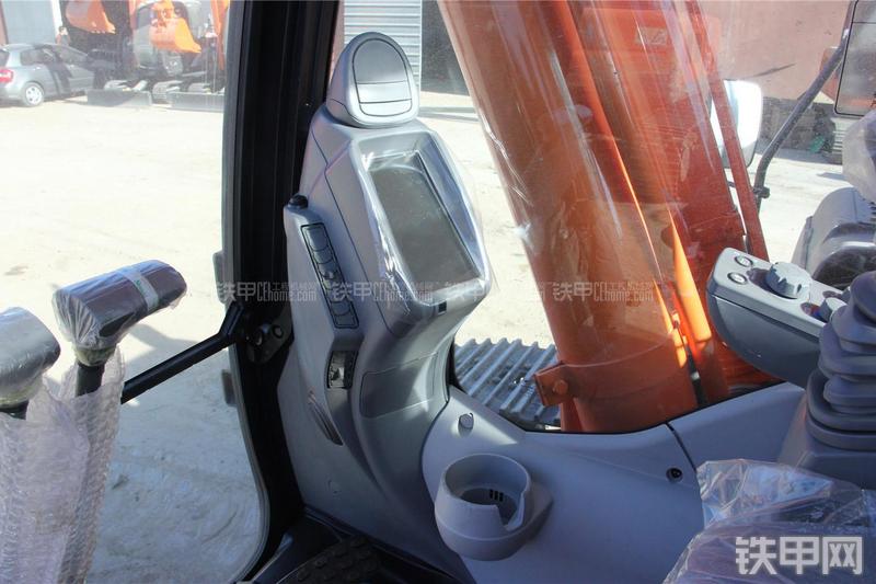 日立ZX330-5G挖掘机局部