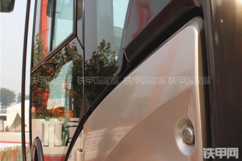 日立ZX200-5G挖掘机局部