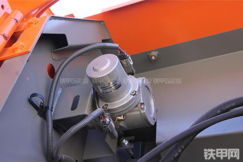 日立ZX330-5G挖掘机局部