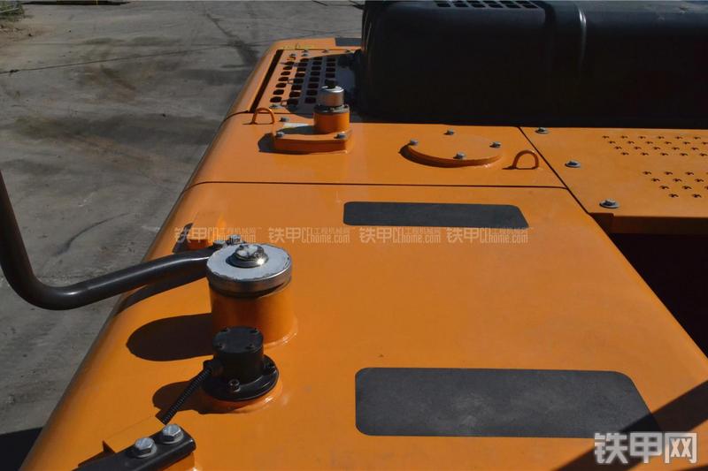 三一重工SY365H-9挖掘机局部