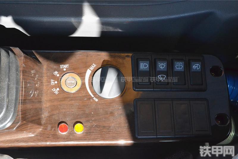 三一重工SY365H-9挖掘机局部