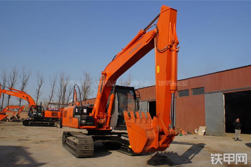 日立ZX120挖掘机整机外观