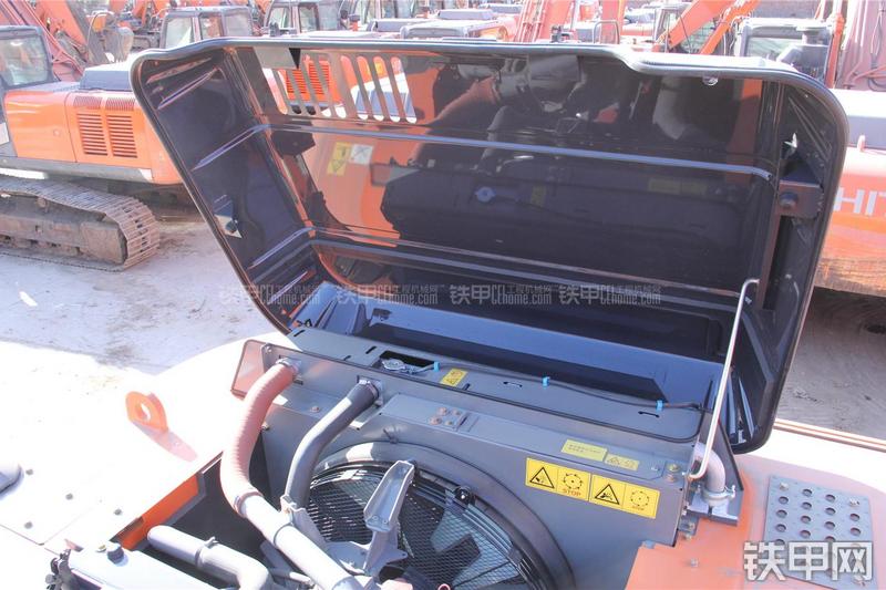 日立ZX330-5G挖掘机局部