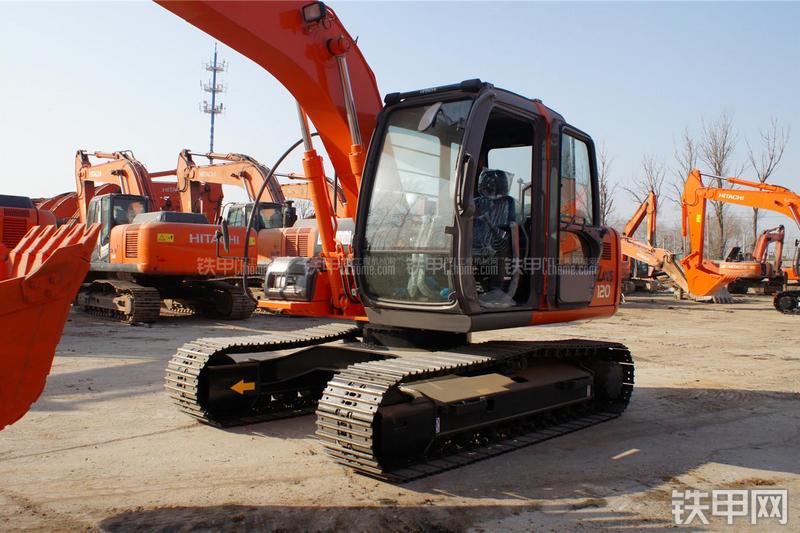 日立ZX120挖掘机整机外观