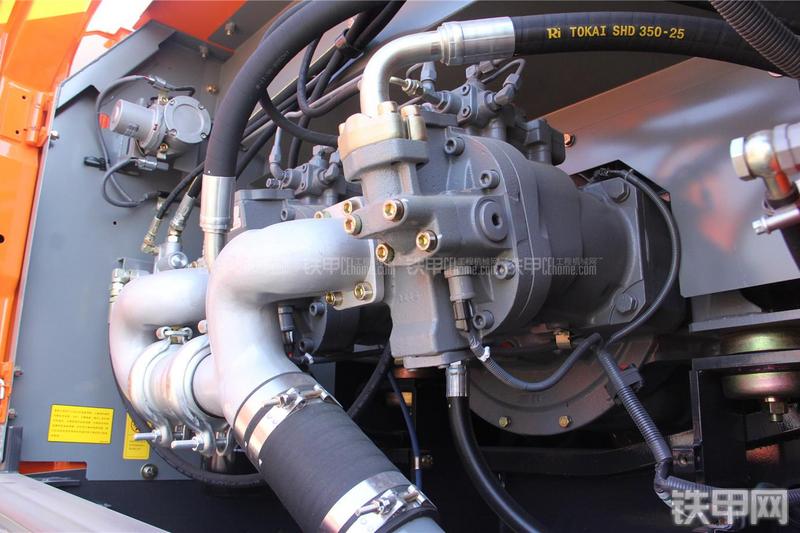 日立ZX360H-5G挖掘机局部