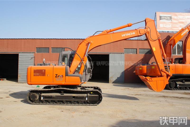 日立ZX120挖掘机整机外观