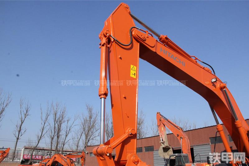 日立ZX360H-5G挖掘机局部