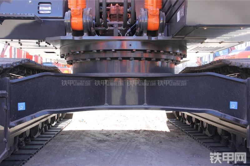 日立ZX330-5G挖掘机局部