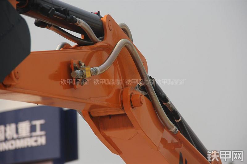 京城长野NS35R-8挖掘机局部