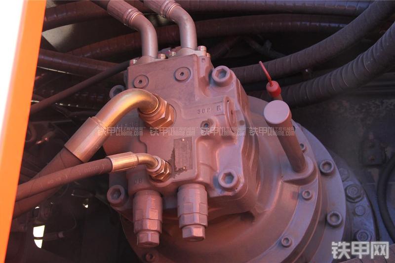 日立ZX330-5G挖掘机局部