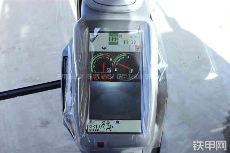 日立ZX330-5G挖掘机局部