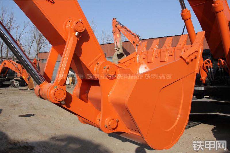 日立ZX360H-5G挖掘机局部