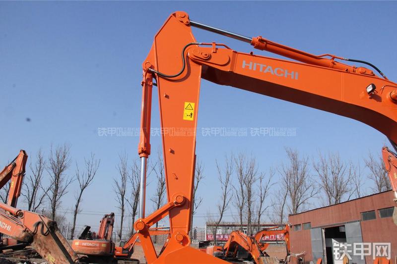 日立ZX360H-5G挖掘机局部