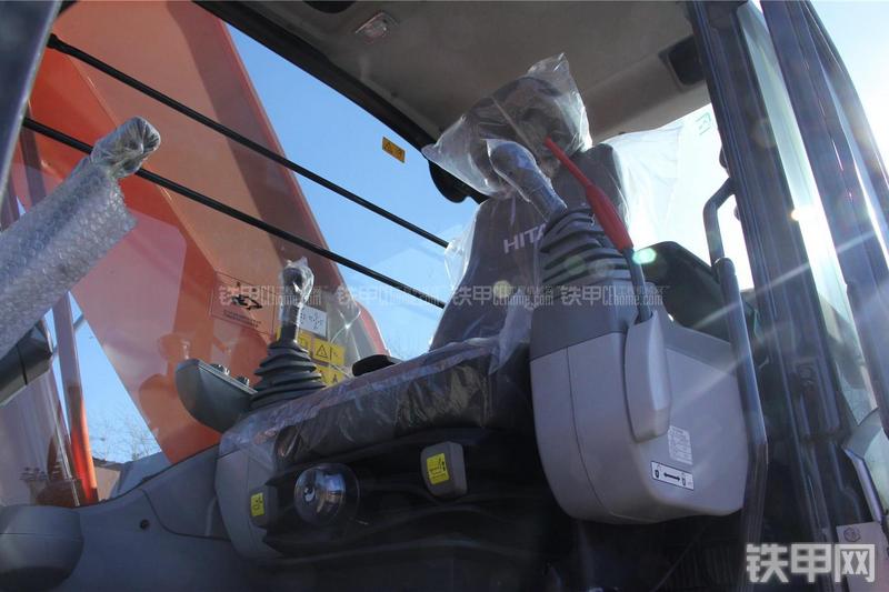 日立ZX330-5G挖掘机局部