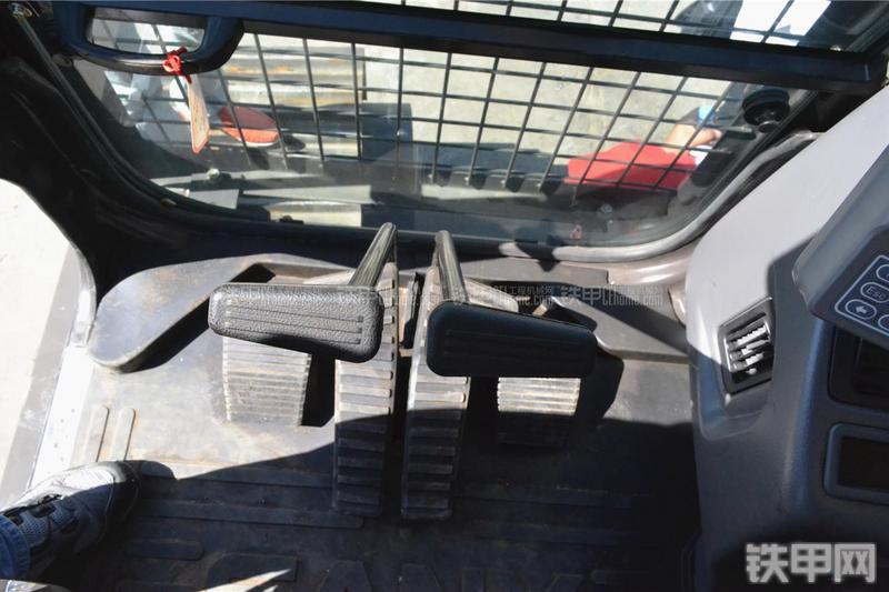 三一重工SY365H-9挖掘机局部