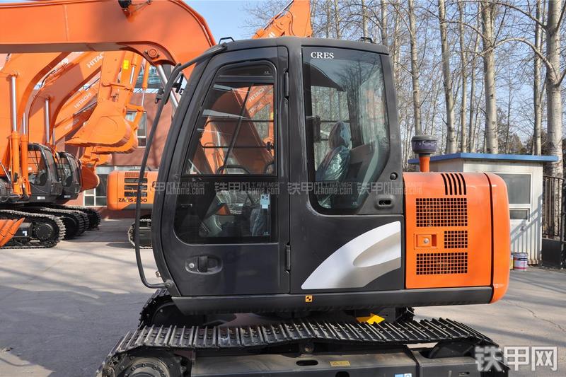 日立ZX70-5G挖掘机局部