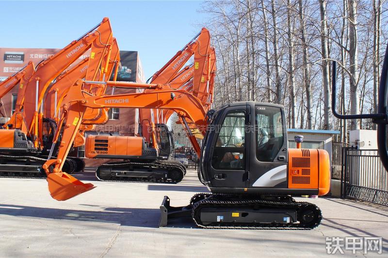 日立ZX60-5G挖掘机整机外观