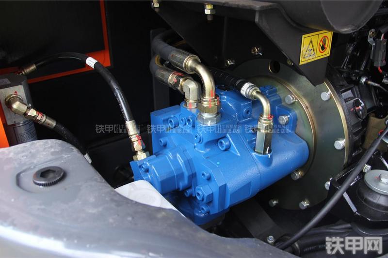 迪万伦DX75挖掘机局部