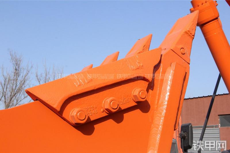 日立ZX360H-5G挖掘机局部