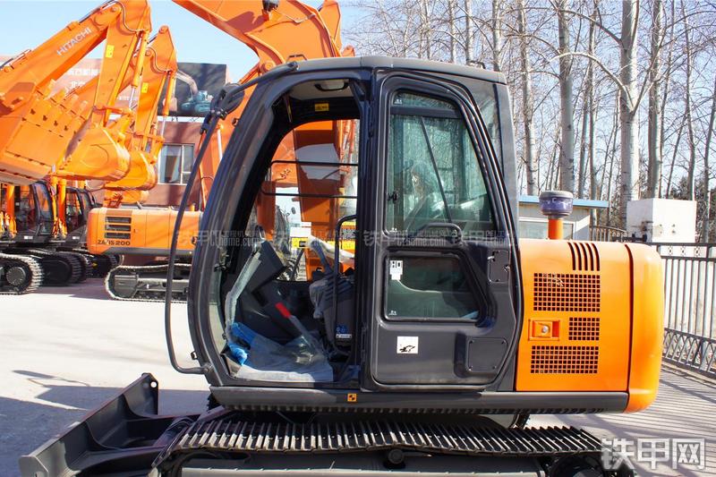 日立ZX60-5G挖掘机局部