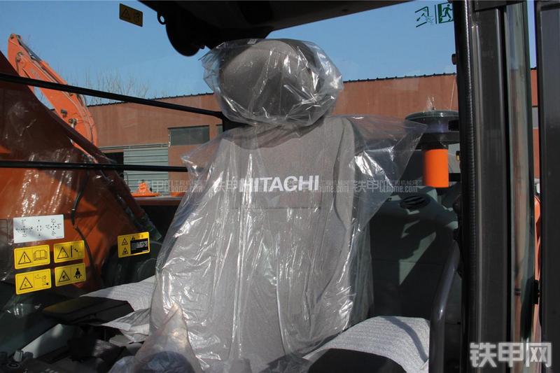 日立ZX360H-5G挖掘机局部