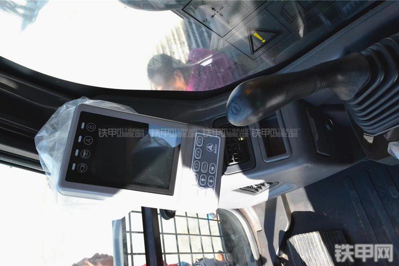 三一重工SY365H-9挖掘机局部