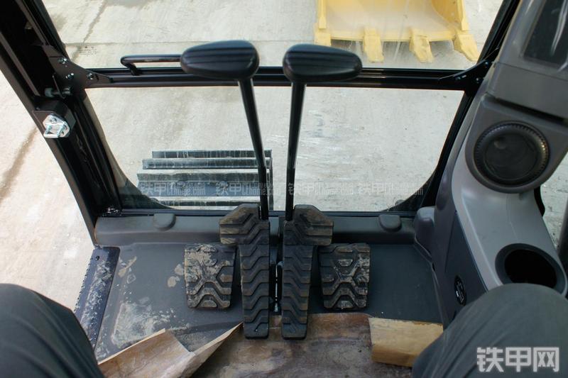 卡特彼勒336D2液压挖掘机局部